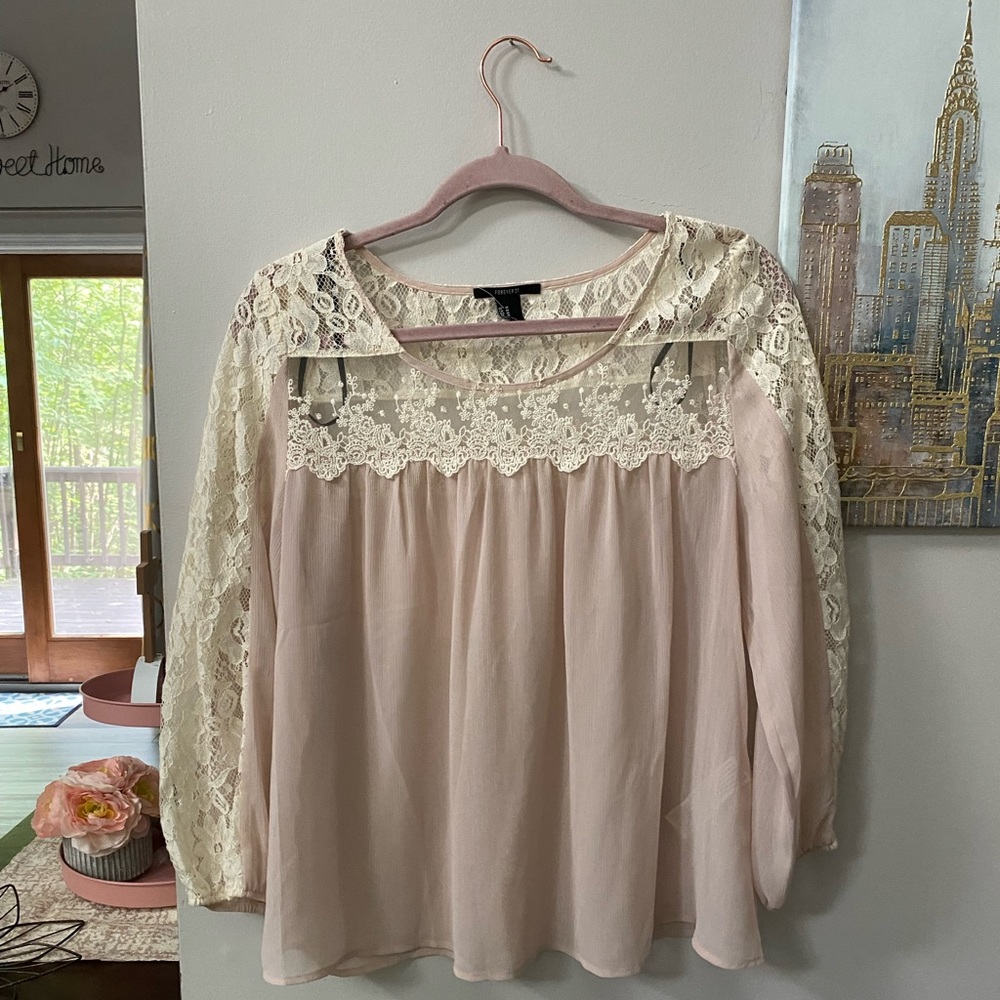 Forever 21 pink romantic top